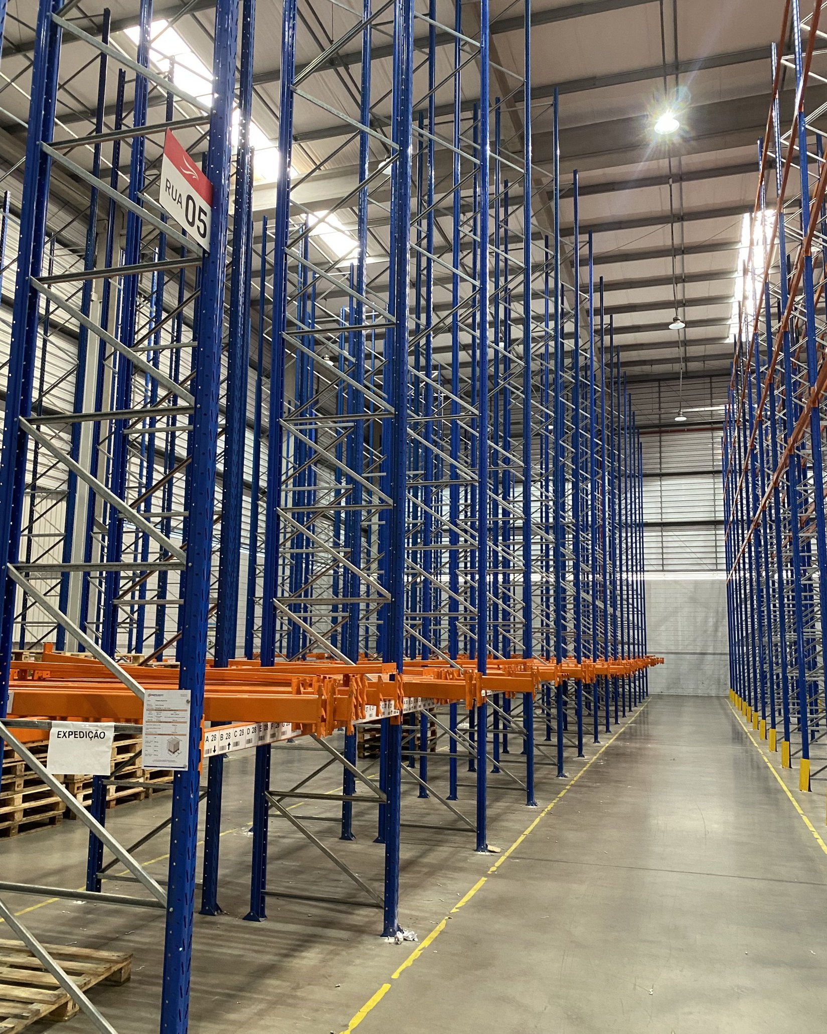 Racking industrial instalado